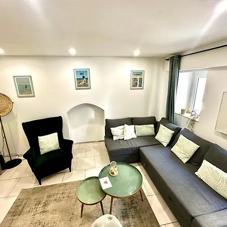 Halte Lutine - Maison Chaleureuse En Pierres *