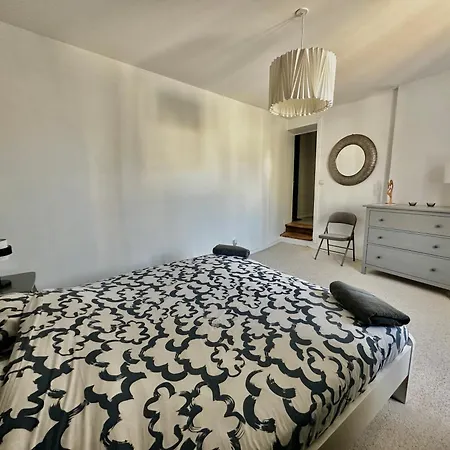 بيت للعطل Halte Lutine - Maison Chaleureuse En Pierres *