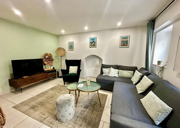 Halte Lutine - Maison Chaleureuse En Pierres *